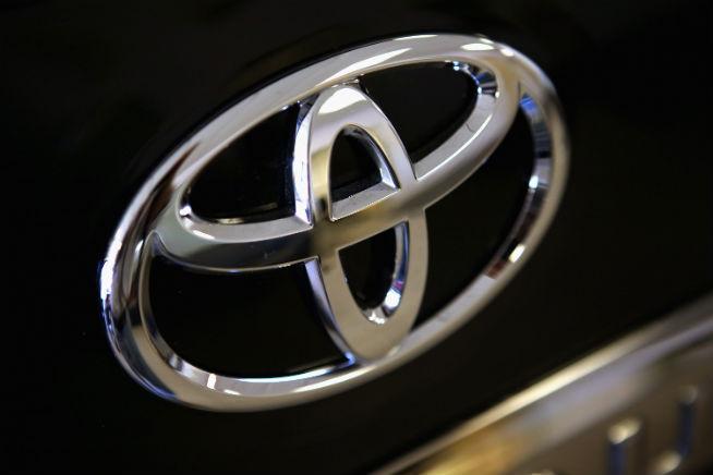 Toyota va plăti 1.1 miliarde de dolari şoferilor americani