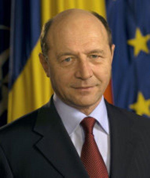 Traian Băsescu, mesaj oficial telegrafic de Anul Nou