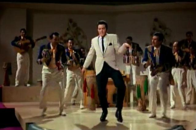 Dansul lui Elvis Presley, interzis într-o piesă de liceu, pentru că e prea obscen