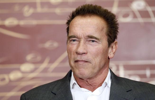 Arnold Schwarzenegger susţine că filmele violente nu ar trebui &quot;condamnate&quot; pentru masacre