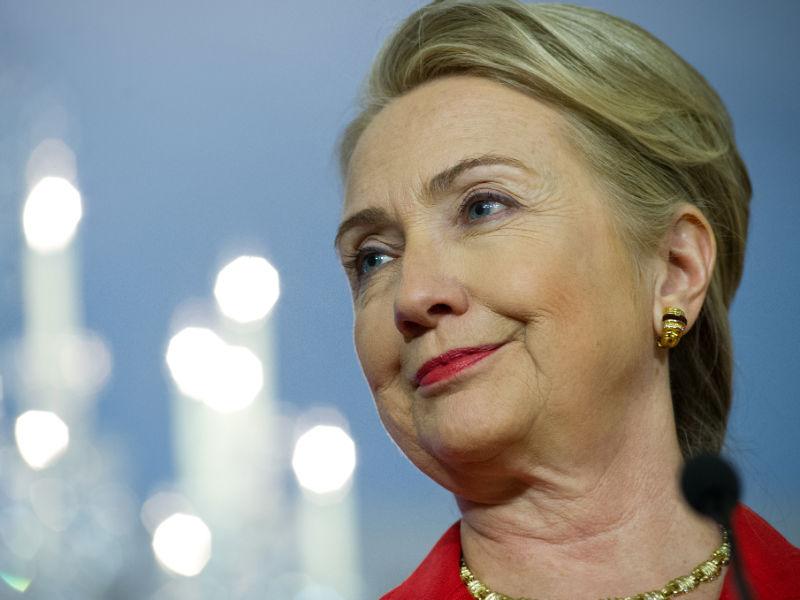 SUA: Hillary Clinton a revenit la Departamentul de Stat după absenţa de o lună