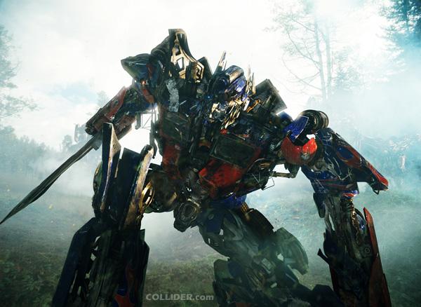 Senzație! Mark Wahlberg - rol principal în Transformers 4. Vezi ce alte surprize anunță regizorul Michael Bay
