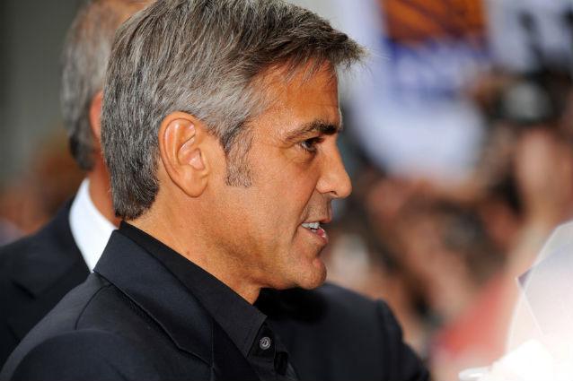 Ultimul răcnet în materie de chirurgie estetică, dezvăluit de George Clooney: lifting la testicule!