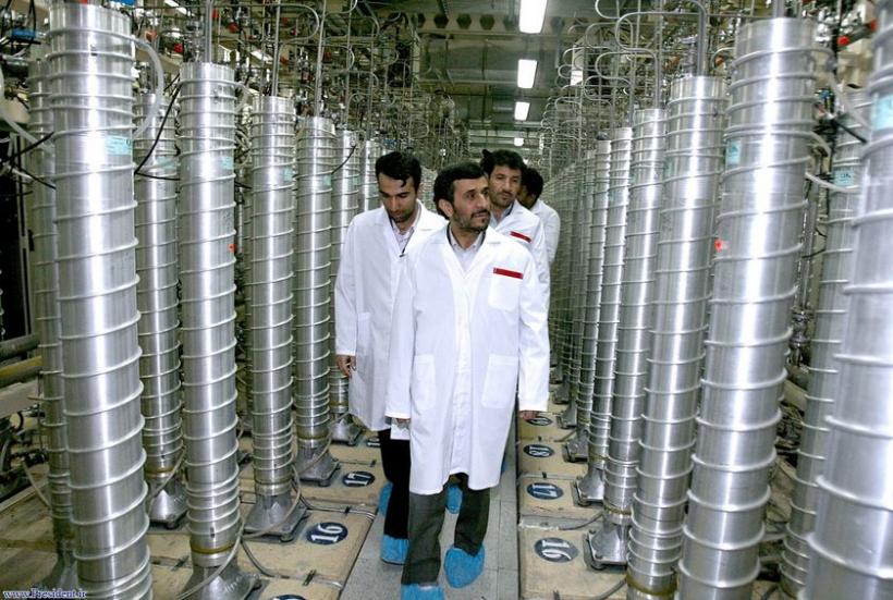 AVERTISMENT NUCLEAR. Iranul va avea CEL PUȚIN o bombă ATOMICĂ până la jumătatea lui 2014 - raport