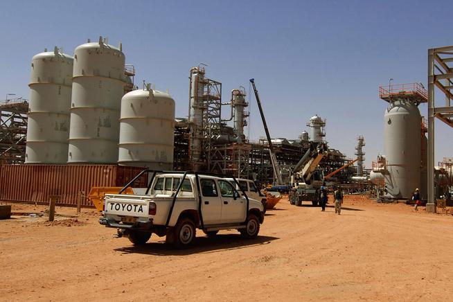 Reuters: Pe lista ostaticilor ţinuţi în complexul petrolier din Algeria NU SUNT ROMÂNI