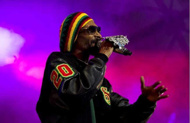 FOTO: Snoop Dogg îşi arată manichiura franceză pe Instagram 