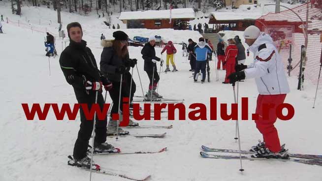 Mircea Badea a cedat torturii şi s-a îndrăgostit fără speranţă de schi! (VIDEO)
