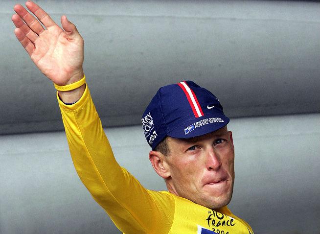 Lance Armstrong recunoaşte că nu putea câştiga Turul Franţei de 7 ori fără dopaj