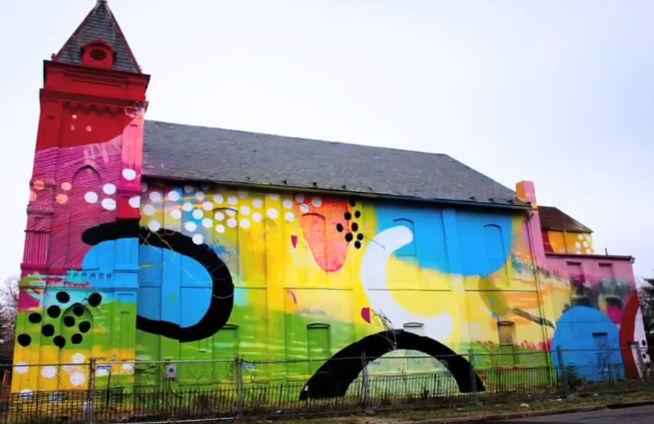 VIDEO: O biserică a fost transformată de un artist graffiti în operă de artă