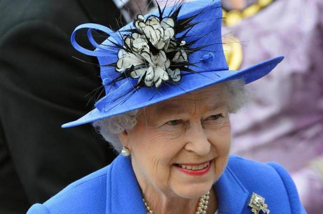 În iunie 2013, britanicii vor sărbători 60 de ani de la încoronarea oficială a Reginei Elisabeta a II-a