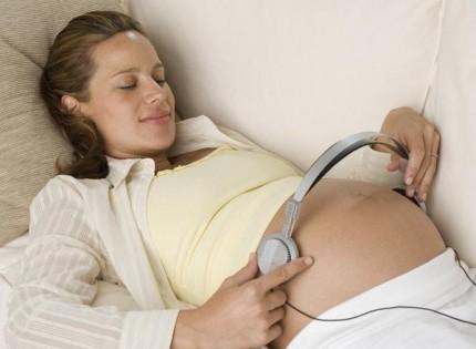 Pentru gravide: 10 sfaturi si presiuni stresante din jurul tau pe care le poti ignora