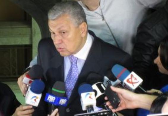 Avocatul lui Adrian Năstase: Fostului premier nu i-a fost sechestrat niciun imobil. Are sechestrată suma de 118.000 dolari