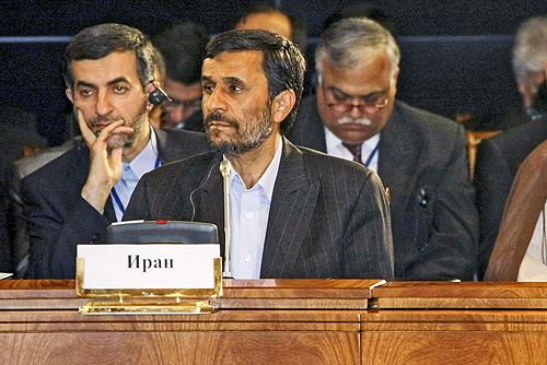 Mahmoud Ahmadinejad vrea să fie primul astronaut al Iranului