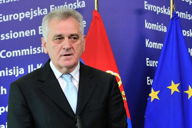 Întâlnire istorică la Bruxelles între liderii Serbiei şi Kosovo