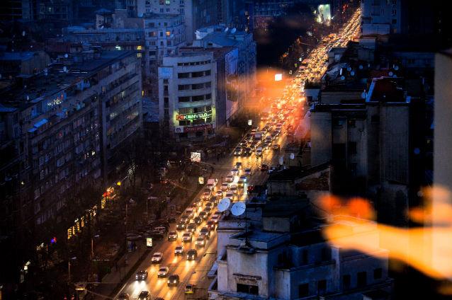 Parlamentul European cere diminuarea zgomotului provocat de maşini. Care sunt cele mai zgomotoase străzi din România
