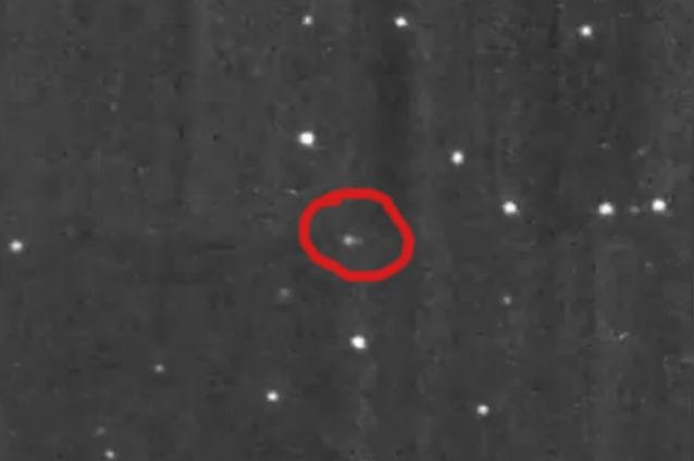 Cometa Ison, filmată din spaţiu de naveta Deep Impact