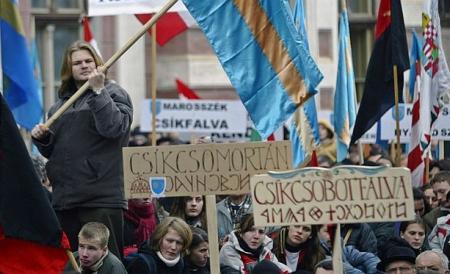 Primarii Partidului Popular Creştin Democrat din Ungaria vor arbora steagul secuiesc în sediile lor