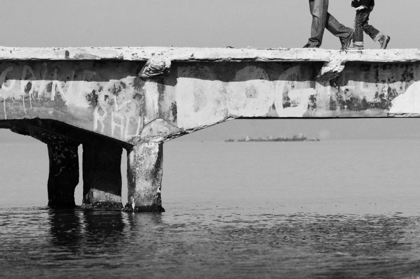 FOTOGRAFIE DE JURNAL. Litoralul Mării Negre pe timp de iarnă 18443987