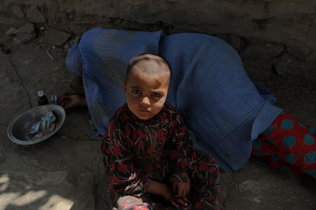 ONU: &quot;Sute de copii&quot; afgani au murit în bombardamentele americane din ultimii ani