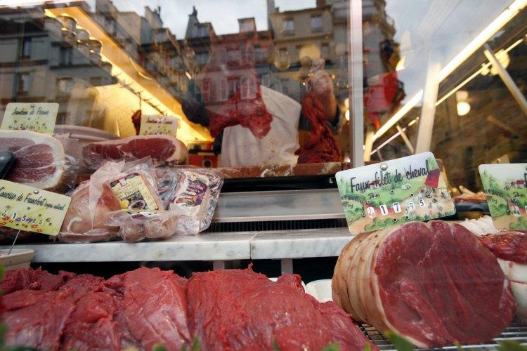 Marea Britanie, la un pas de moratoriu pe importurile de carne din toată Uniunea Europeană, din cauza scandalului cărnii de cal
