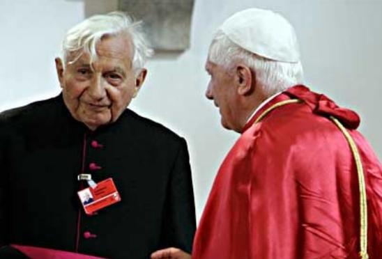 Ce spune fratele Suveranului Pontif despre demisia Papei Benedict al XVI-lea