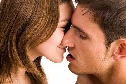 5 beneficii surprinzătoare ale sărutului