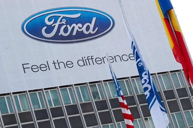 Ford a produs de două ori mai puţine B-Max decât anunţase în 2012. Va plăti penalităţi