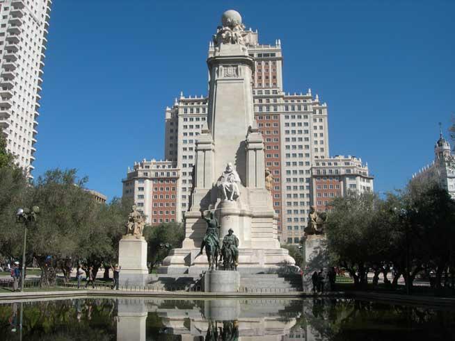 Monumentul lui Cervantes