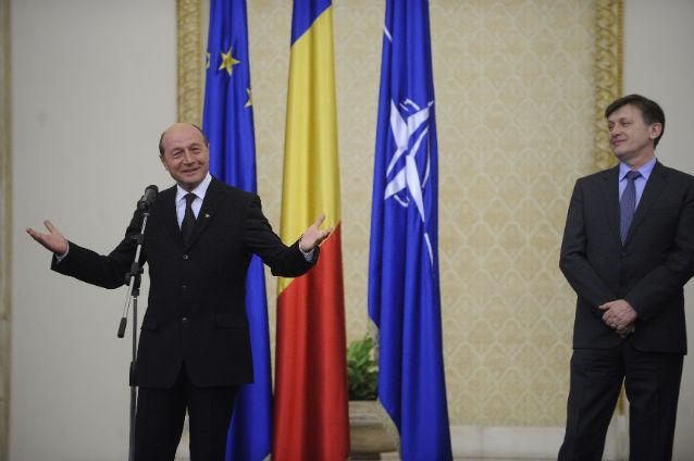 Crin Antonescu: Domnul Băsescu trebuie tratat cu tot calmul şi nu mai mult decât înseamnă