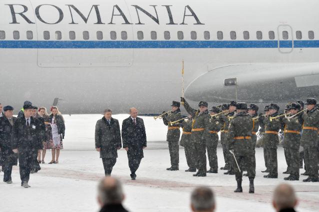 Ponta: Nu-i luăm lui Băsescu avionul, dar este un aparat vechi şi căutăm o soluţie să reducem costul