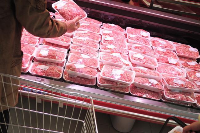 România începe testările ADN în alimente care conţin carne de vită 