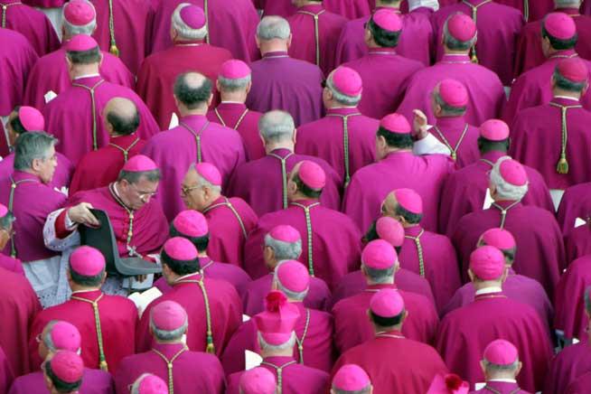 Vaticanul recomandă mai multă discreţie până la Conclav