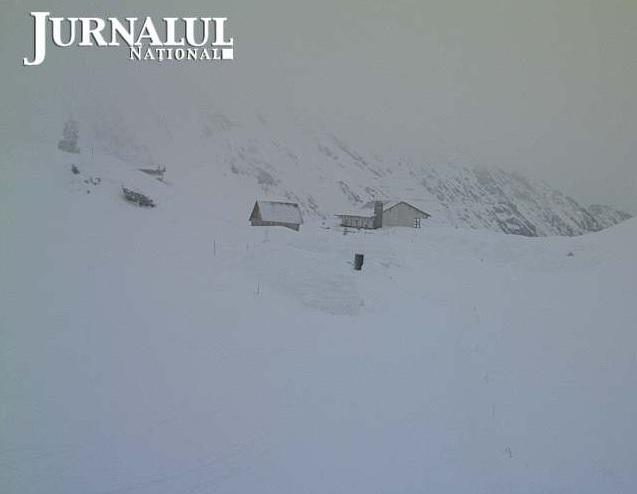 Zăpadă de peste doi metri şi risc de producere de avalanşe la Bâlea Lac. Imagini în direct, numai pe Jurnalul.ro