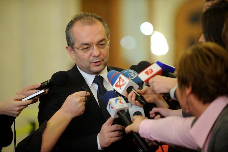 Boc: Vreau un preşedinte de partid care să păstreze parteneriatul cu Traian Băsescu 