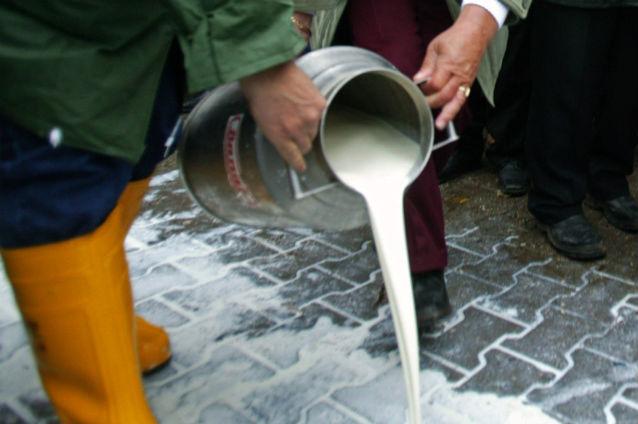 Danone România retrage preventiv de pe piaţă unele produse din lapte contaminat cu aflatoxină