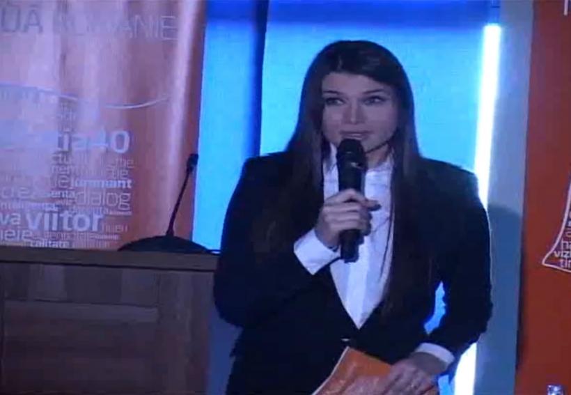 EBA: Discurs &quot;stand-up comedy&quot; pentru susținerea Elenei Udrea (VIDEO)