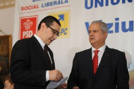 Victor Ponta: &quot;Normal ca ma bucur de eliberarea lui Adrian Nastase&quot;