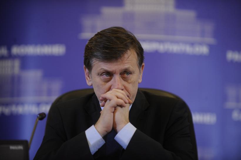 SCANDALOS! Crin Antonescu - despre discursurile de sâmbătă ale lui Băsescu 