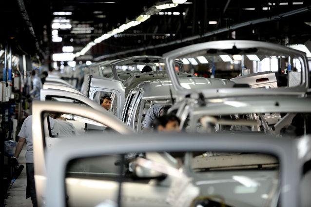 Premier: Una dintre marile companii germane din industria auto deschide o fabrică în România
