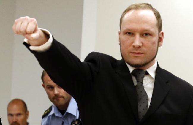Criminalul Anders Breivik vrea să iasă din închisoare pentru a participa la înmormântarea mamei sale
