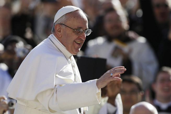 Papa Francisc nu doreşte să se mute în apartamentul luxos dedicat papilor
