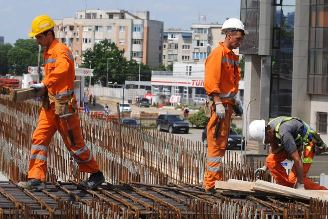 Peste 400 de locuri de muncă la târgul anual de joburi dedicat sectorului construcţiilor