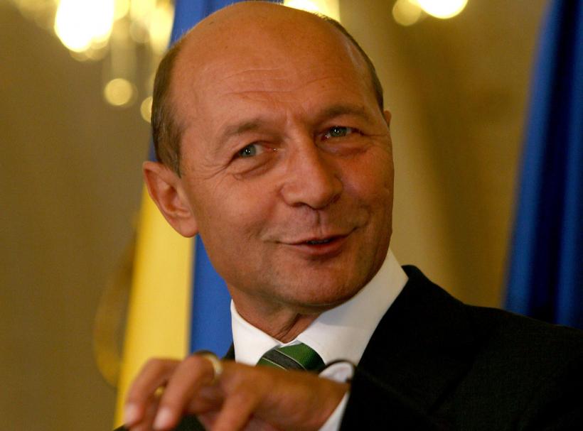 Băsescu, la Congresul avocaţilor: Eu nu ştiu vreun dosar care să fi fost făcut la comandă