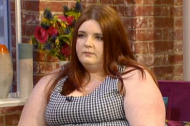 A fost prinsă furând prăjituri la două ore după ce se plânsese la televizor că nimeni nu o angajează pentru că e grasă