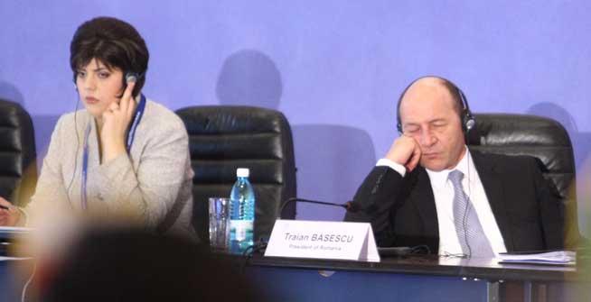 Preferaţii lui Ponta îl au pe naşul Băsescu în suflet
