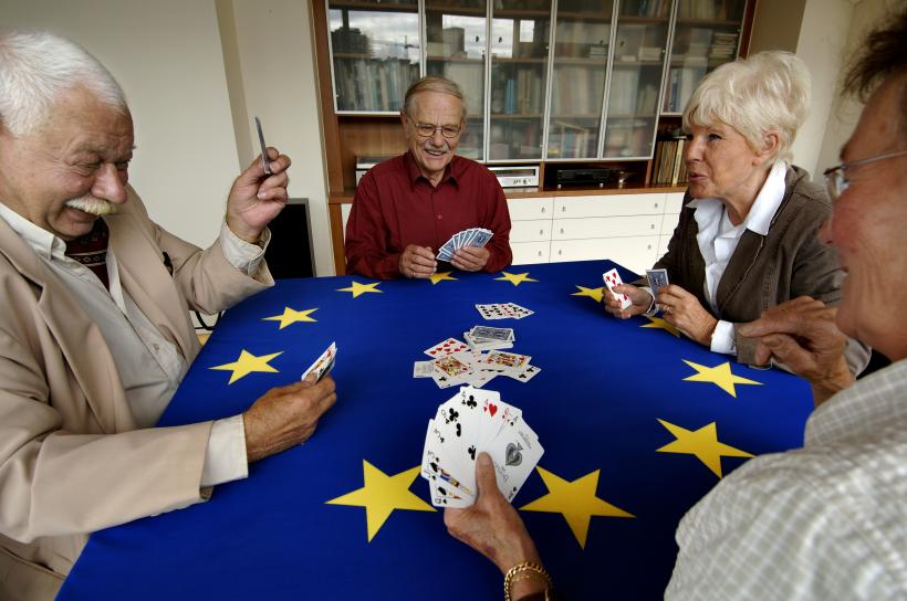 Pensii uriaşe pentru birocraţii de la Bruxelles. 340 de salariaţi UE vor fi pensionaţi la vârsta de 50 de ani