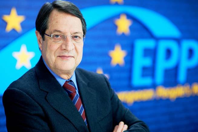 Preşedintele Ciprului şi şeful Băncii Centrale ameninţaţi cu moartea