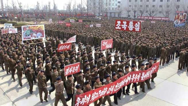 Coreea de Nord ar putea ataca miercuri. Phenianul a dat ultimatum pentru declanşarea unui atac nuclear 