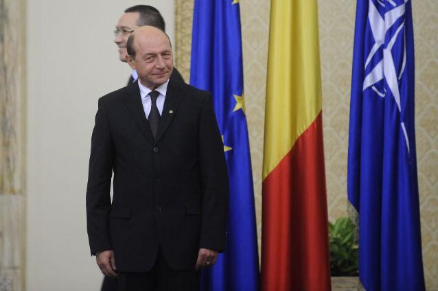 Ponta dă asigurări că nu e prieten cu Băsescu: &quot;Uneori te mai faci frate cu dracul&quot;