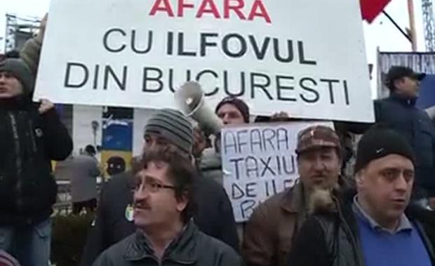 Protest al taximetriştilor, în parcul Izvor din Capitală